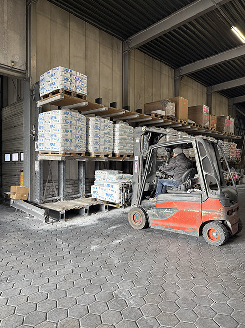Vacature magazijnmedewerker heftruckchauffeur EKC Eindhoven